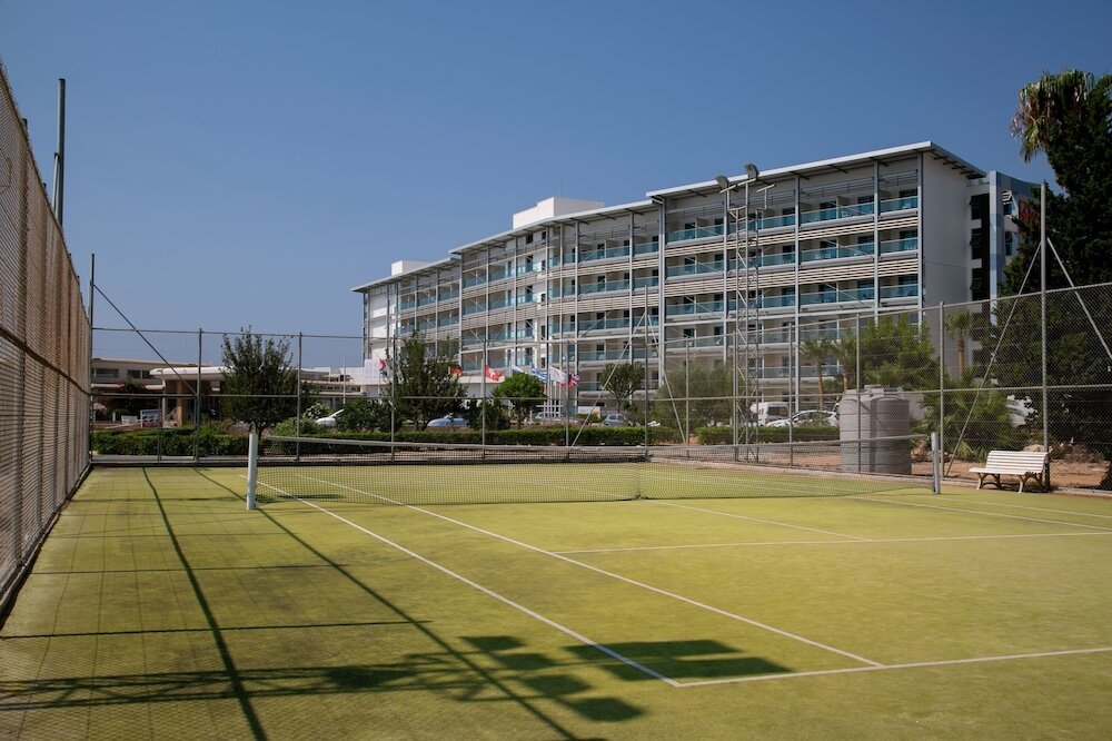Фото Asterias Beach Hotel