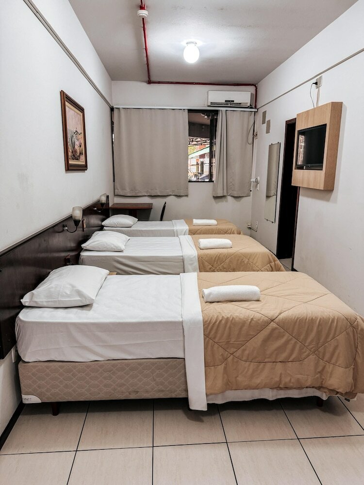 Фото Harbor Inn Jaraguá