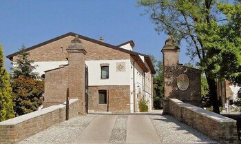 Фото Corte della Rocca Bassa