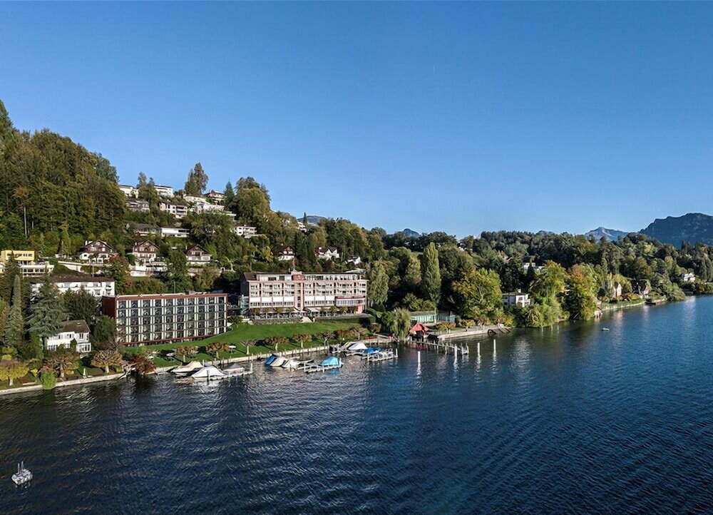Фото Hermitage Lake Lucerne - Beach Club & Lifestyle Hotel