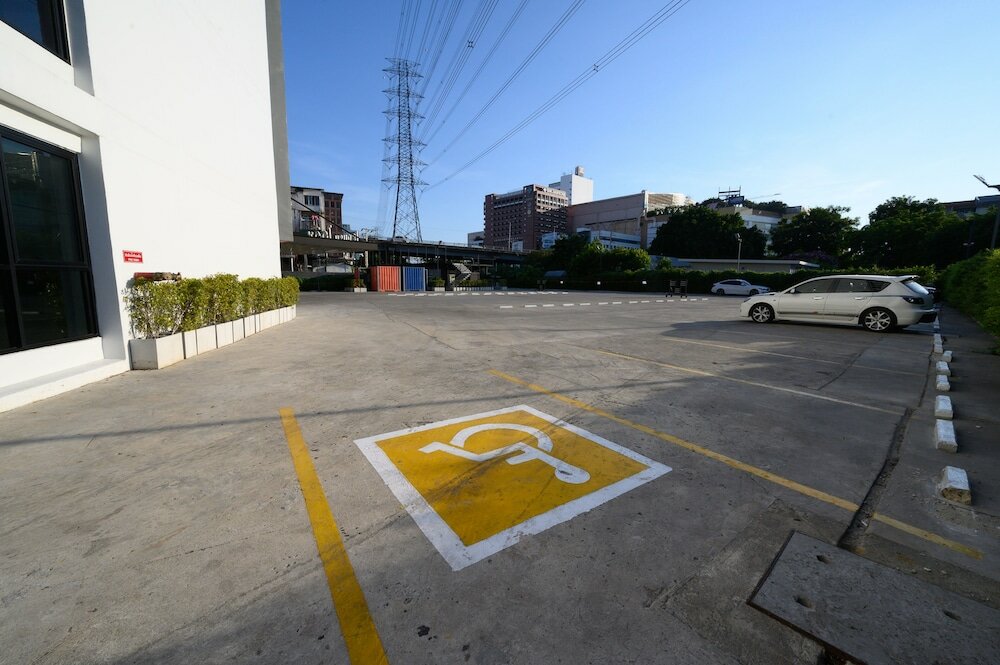 Фото Iwish Hotel