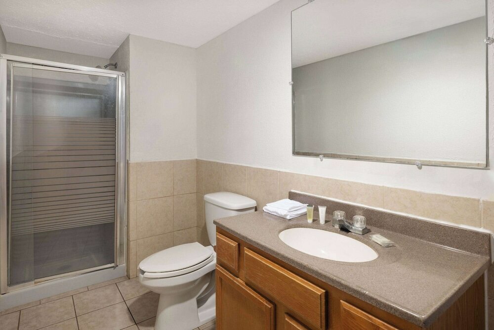 Фото Super 8 by Wyndham Youngstown/Girard