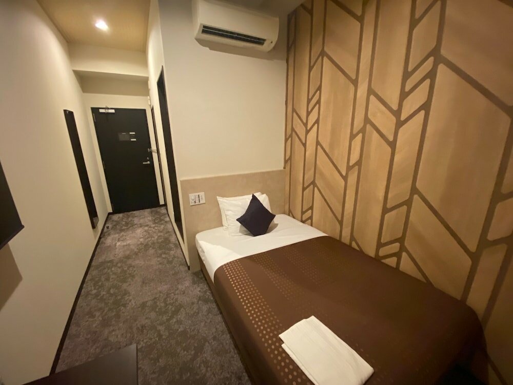 Фото Hotel LiVEMAX Esaka