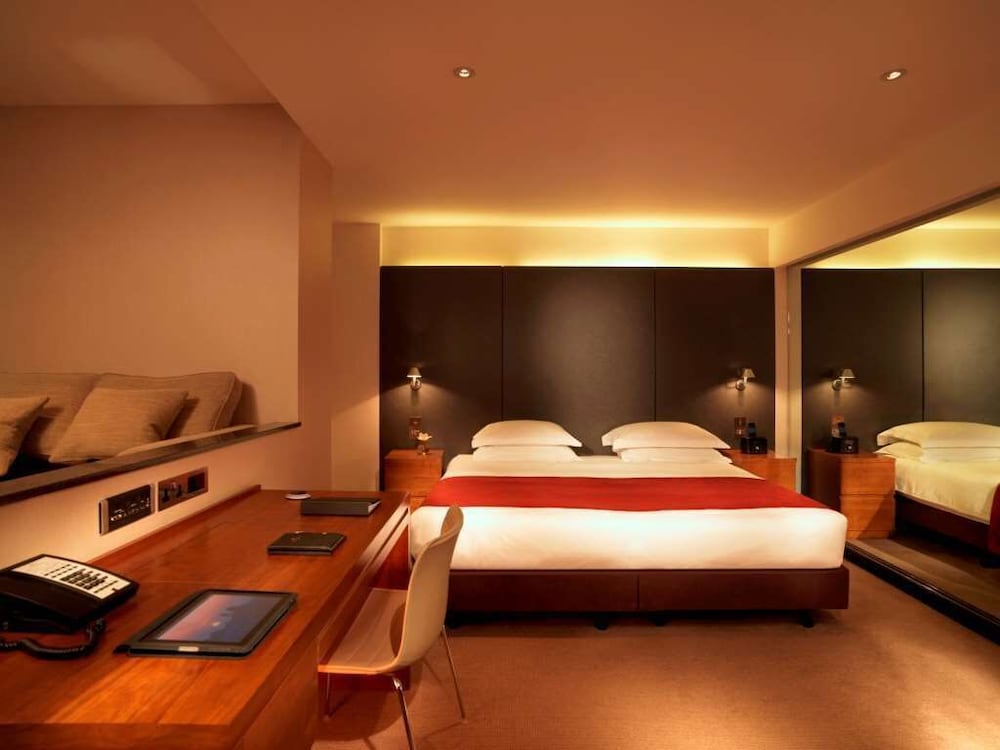 Фото Royal Garden Hotel