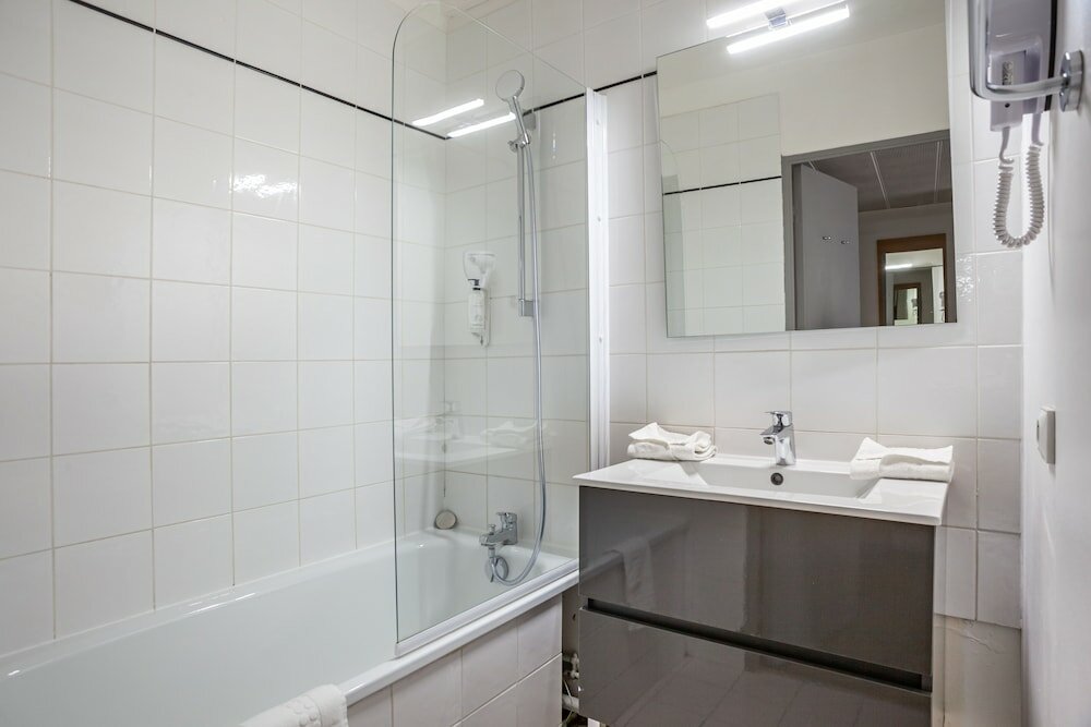 Фото Residhotel Marseille Grand Prado