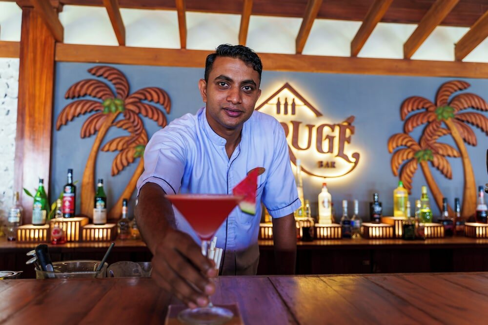 Фото Reethi Faru Resort Hotel