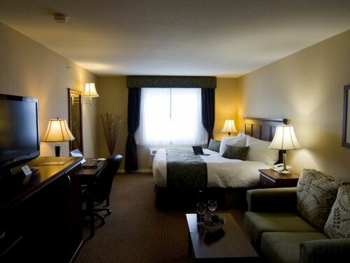 Внешний вид отеля Best Western Plus Osoyoos Hotel & Suites в Осойосе, фото 4