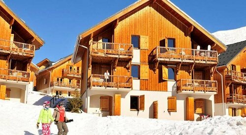 Гостиница Résidence Goélia Les Chalets des Marmottes в Гренобле