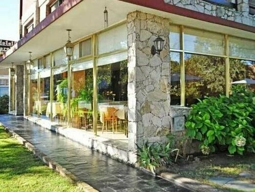 Гостиница Hotel Europa в Провинции Буэнос-Айрес