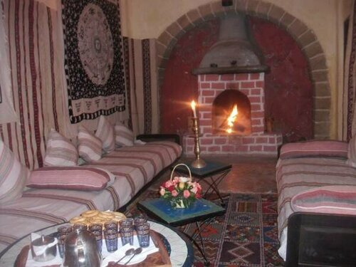 Внешний вид отеля Hotel Riad Dar El Qdima в Эс-Сувейре, фото 5