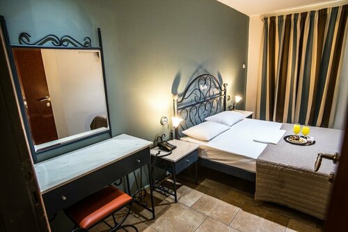 Гостиница Anita Hotel в Пирее