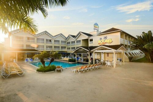 Гостиница Rooms on the Beach Ocho Rios в Очо-Риос
