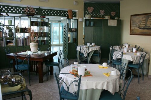 Гостиница Hotel Diamante Francavilla al Mare в Франкавилле-аль-Маре