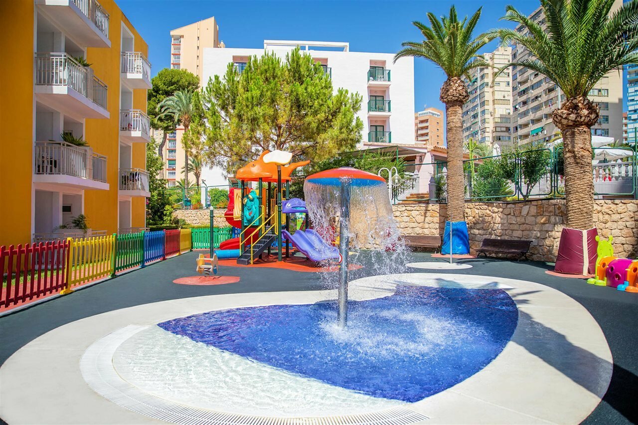 Фото Hotel Servigroup Pueblo Benidorm