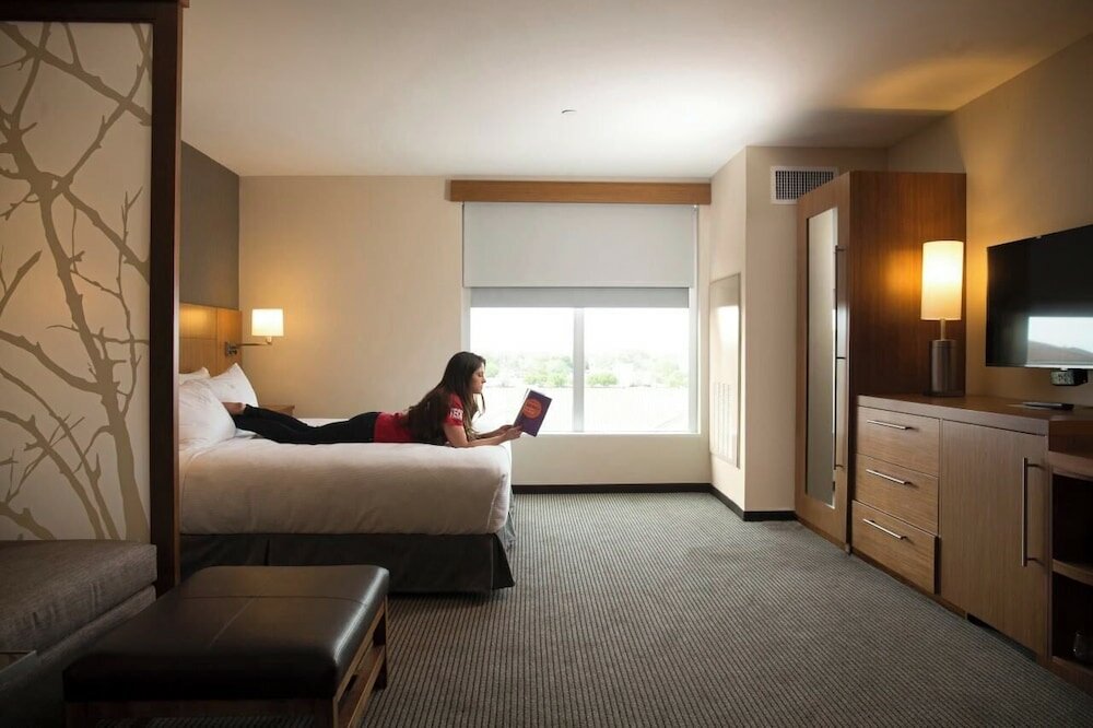 Фото Hyatt Place Calgary Airport