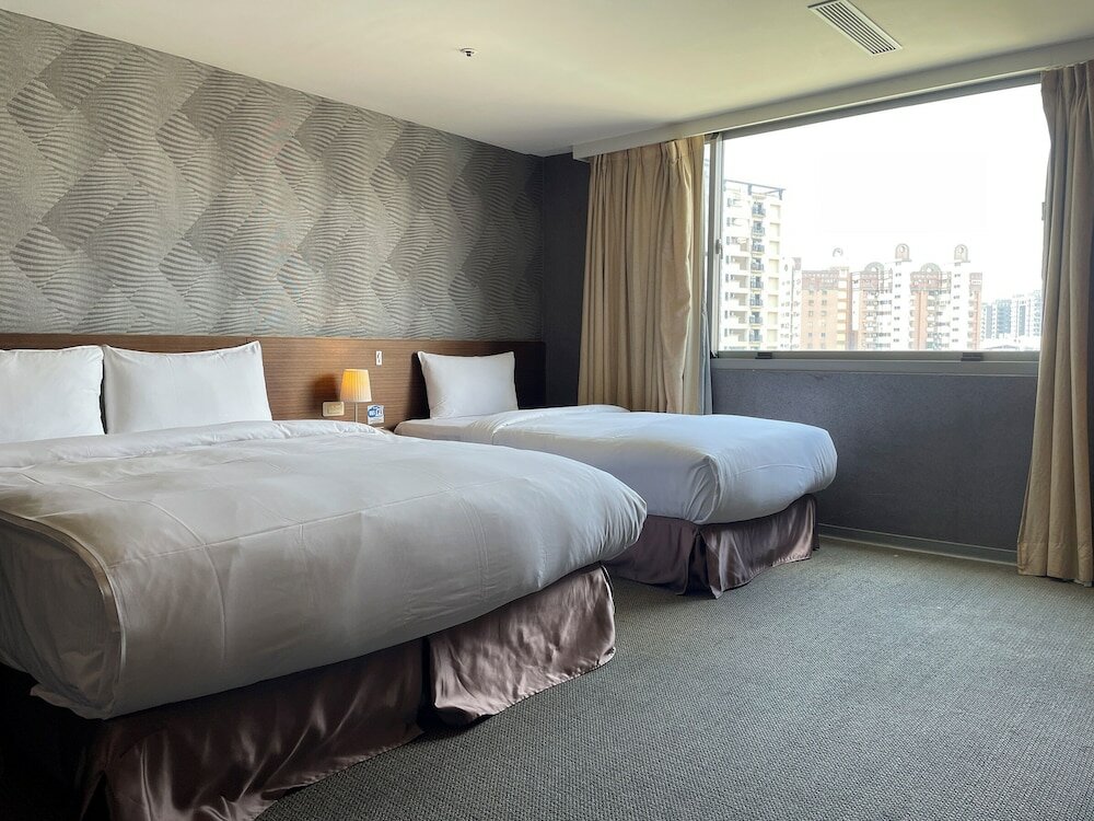 Фото The Galerie Hotel