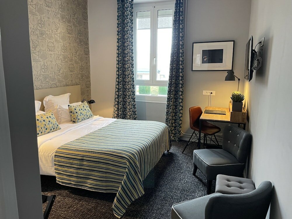 Фото отеля 1