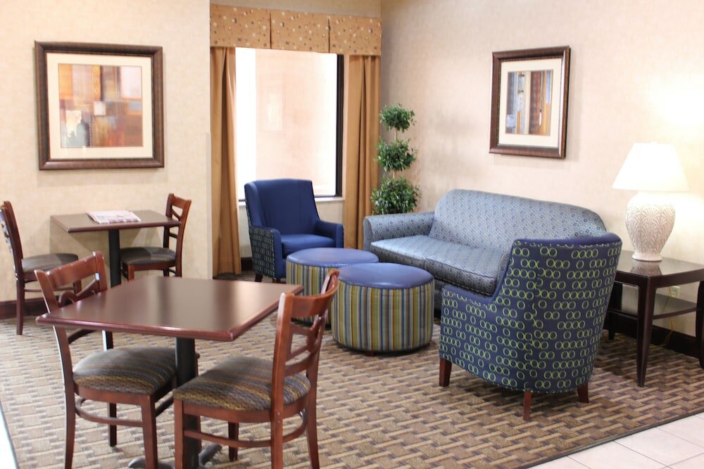 Фото Holiday Inn Express Kansas City-Liberty, an Ihg Hotel