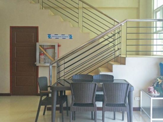 Фото RedDoorz near Talisay District Hospital