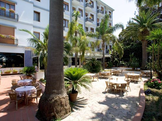 Фото Hotel Caravel