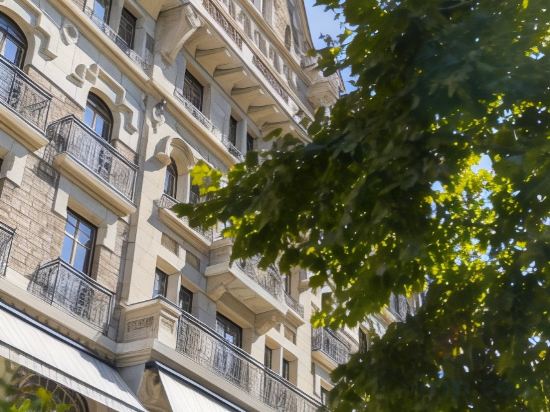 Фото Hotel Longemalle