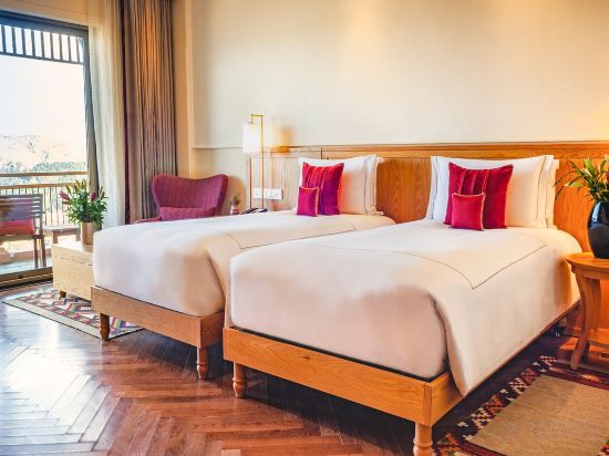 Фото Taj Theog Resort & SPA, Shimla