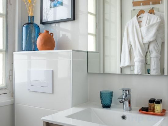 Фото Hôtel La Tour de Nesle La Rochelle Vieux Port