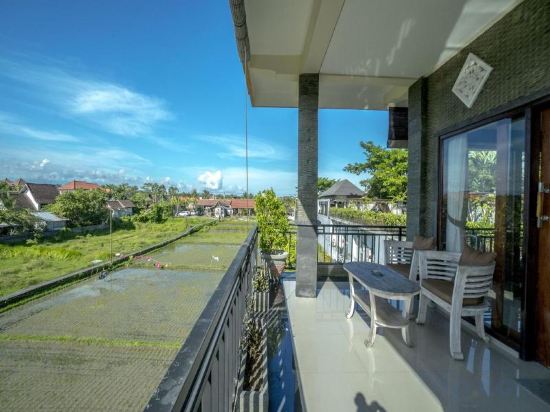 Фото Adi Bisma Inn by Mahaputra