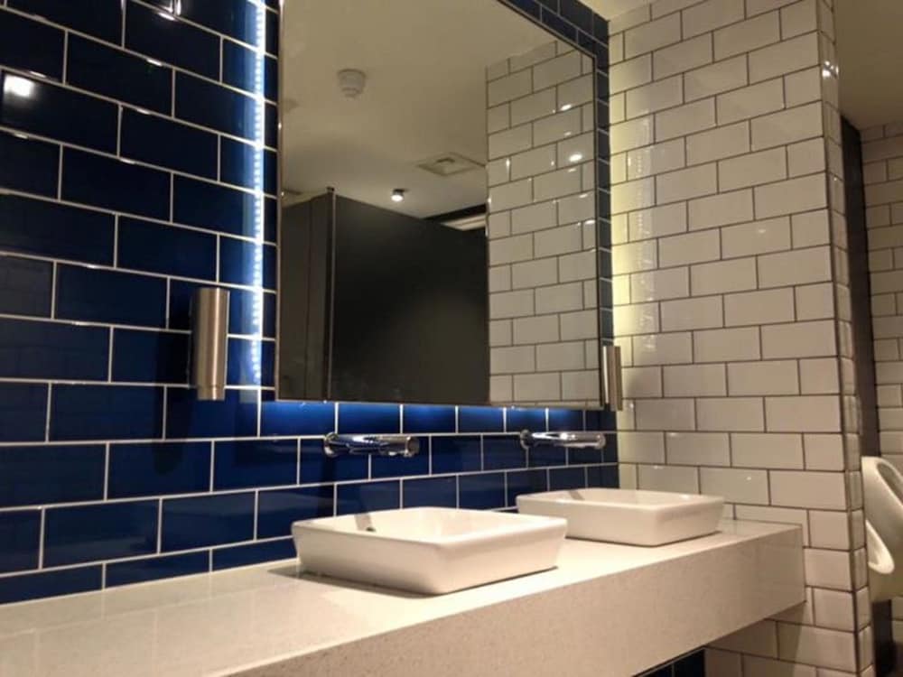 Фото Holiday Inn Express St. Albans - M25, Jct. 22, an Ihg Hotel