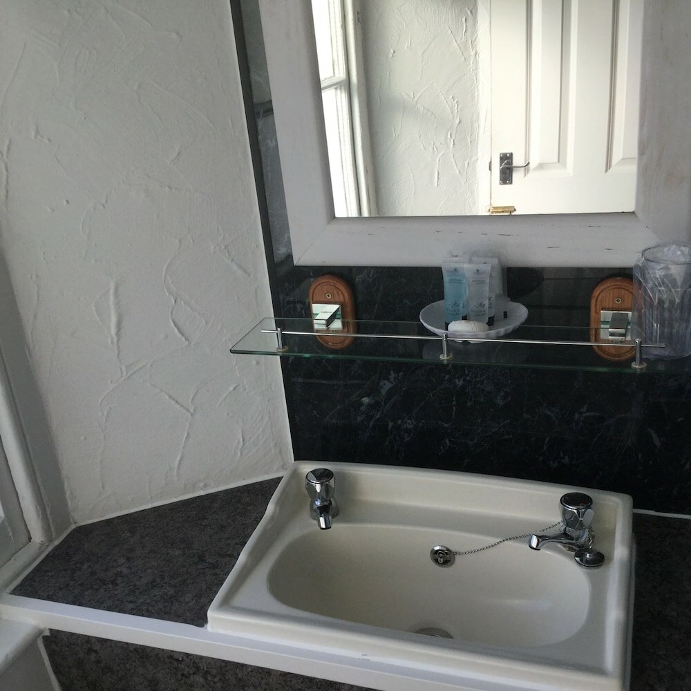 Фото Newburgh Guesthouse