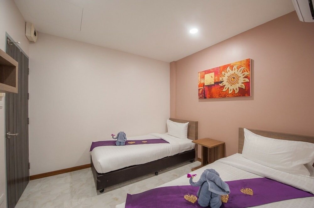 Фото The Moon Night Hotel