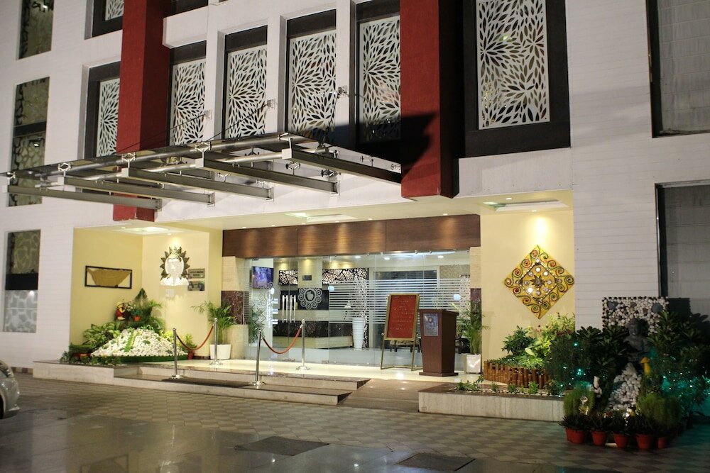 Фото Отель The Golden Apple