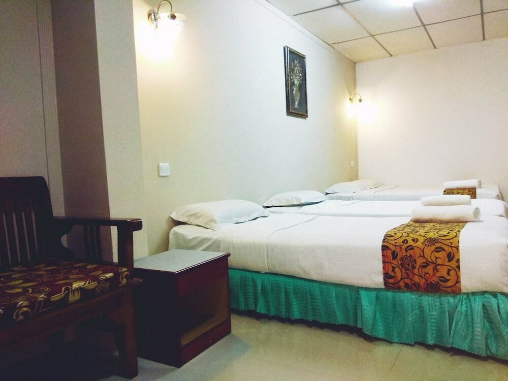 Фото Hotel K. T. Mutiara