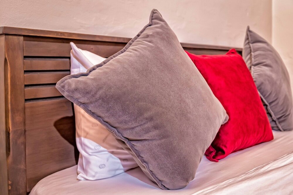 Фото Oriental Hotel North Legon