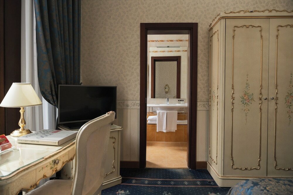 Фото Hotel Montecarlo