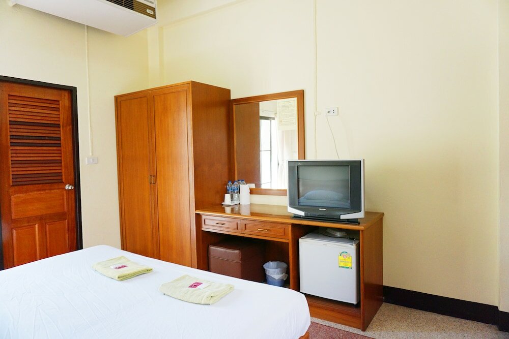 Фото Safe House Court