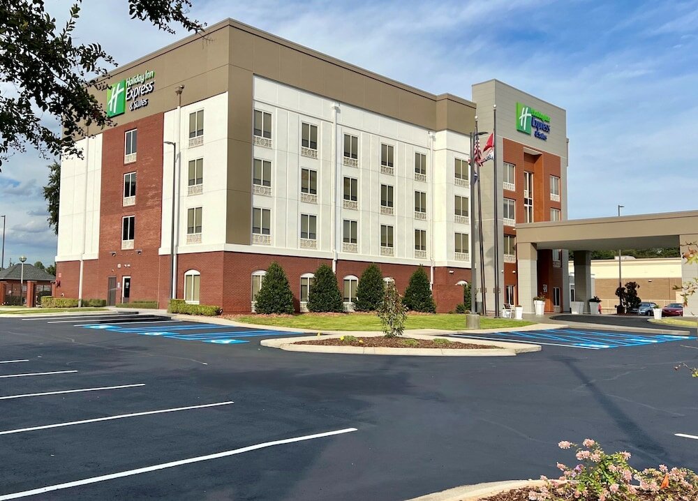 Фото Holiday Inn Express & Suites Tuscaloosa-University, an Ihg Hotel