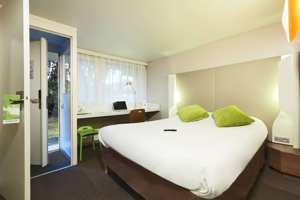 Фото Hotel Campanile Montesson - Le Vésinet