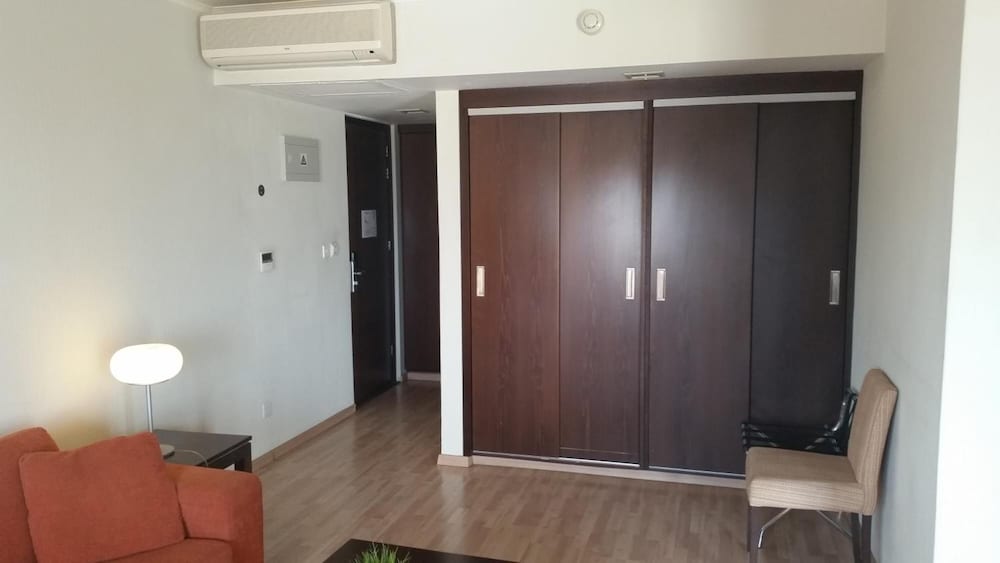 Фото Livadhiotis City Hotel