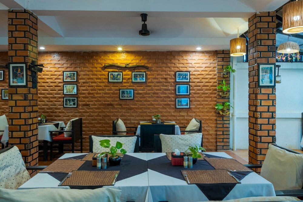 Фото La Residence WatBo Hotel