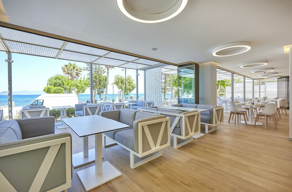 Фото Hotel Triton