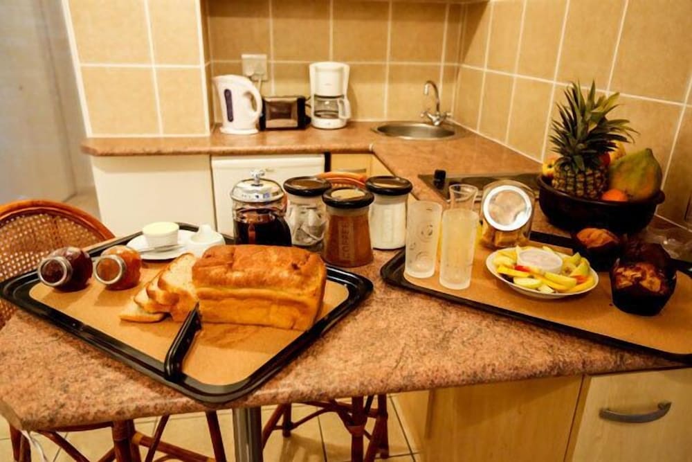 Фото Secret Garden Guesthouse