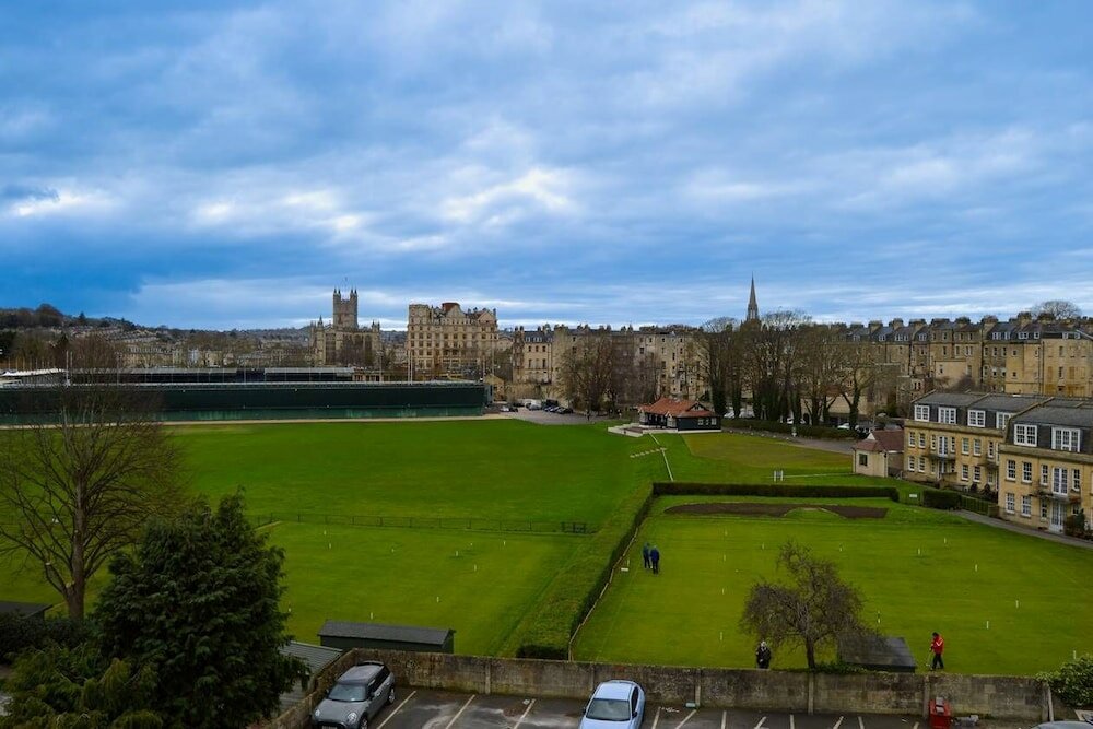 Фото The Bird, Bath