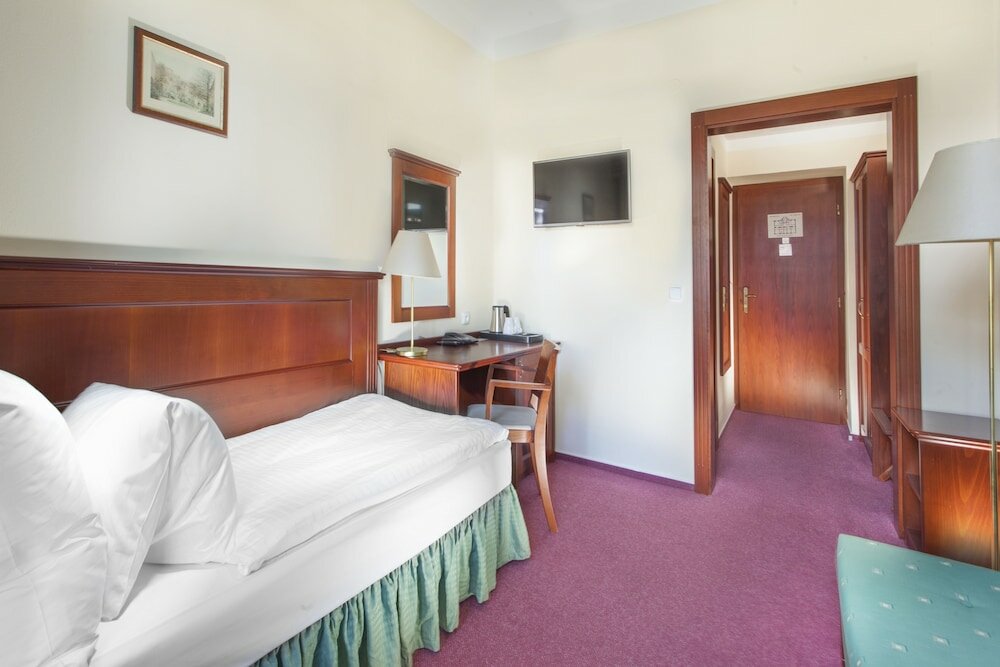 Фото Hotel Lunik