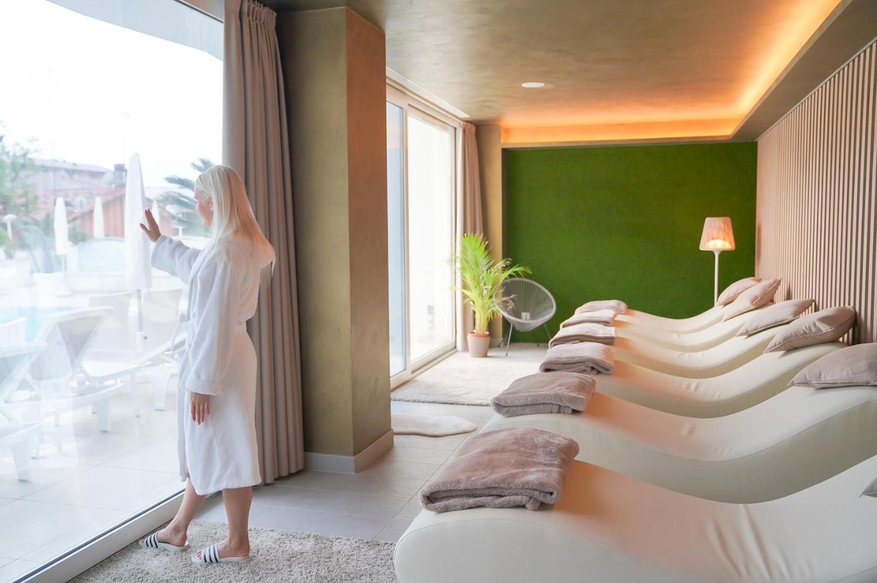 Фото Hotel International Beach