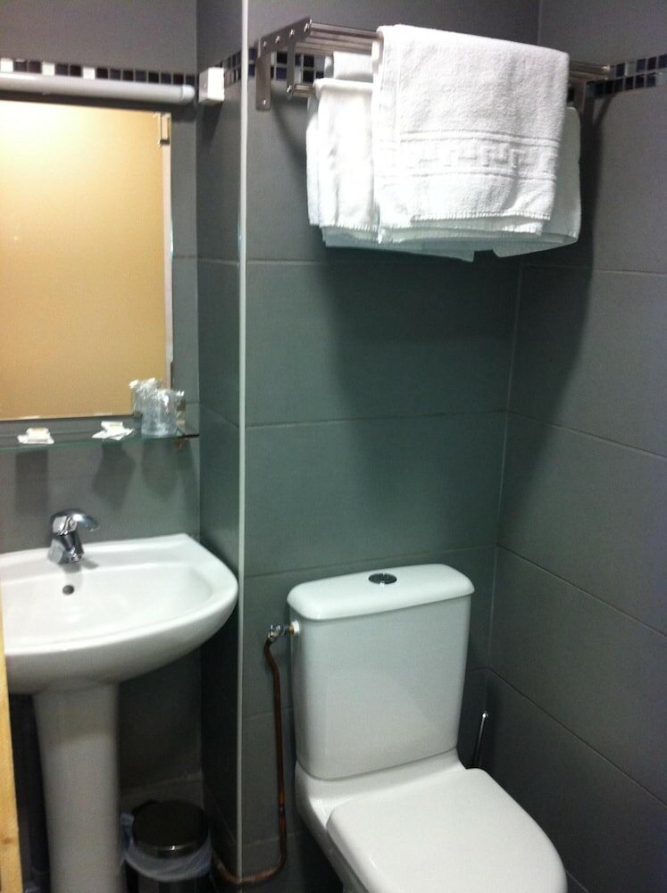 Фото Hipotel Paris Père Lachaise République