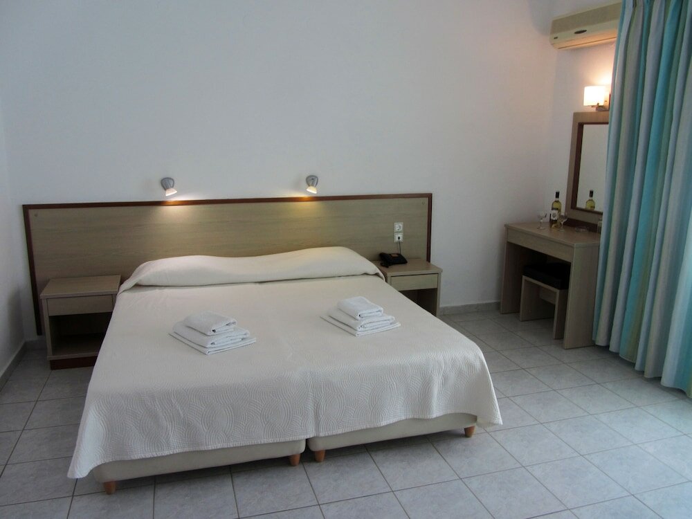 Фото Petra Hotel