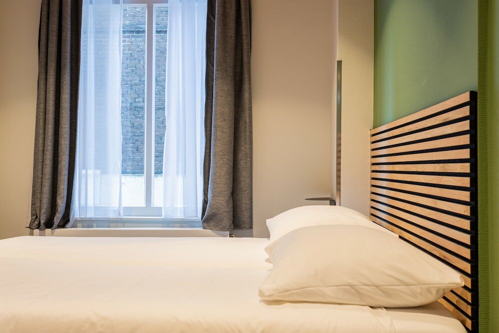 Фото Weber Hotel