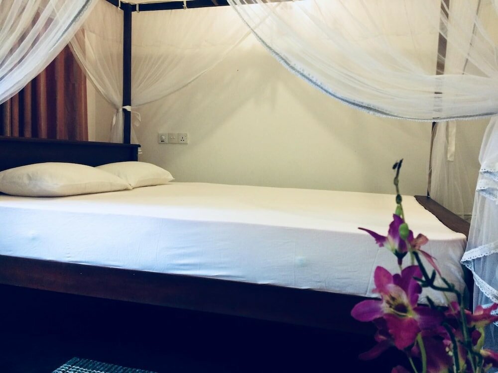 Фото Damith Tourist Inn