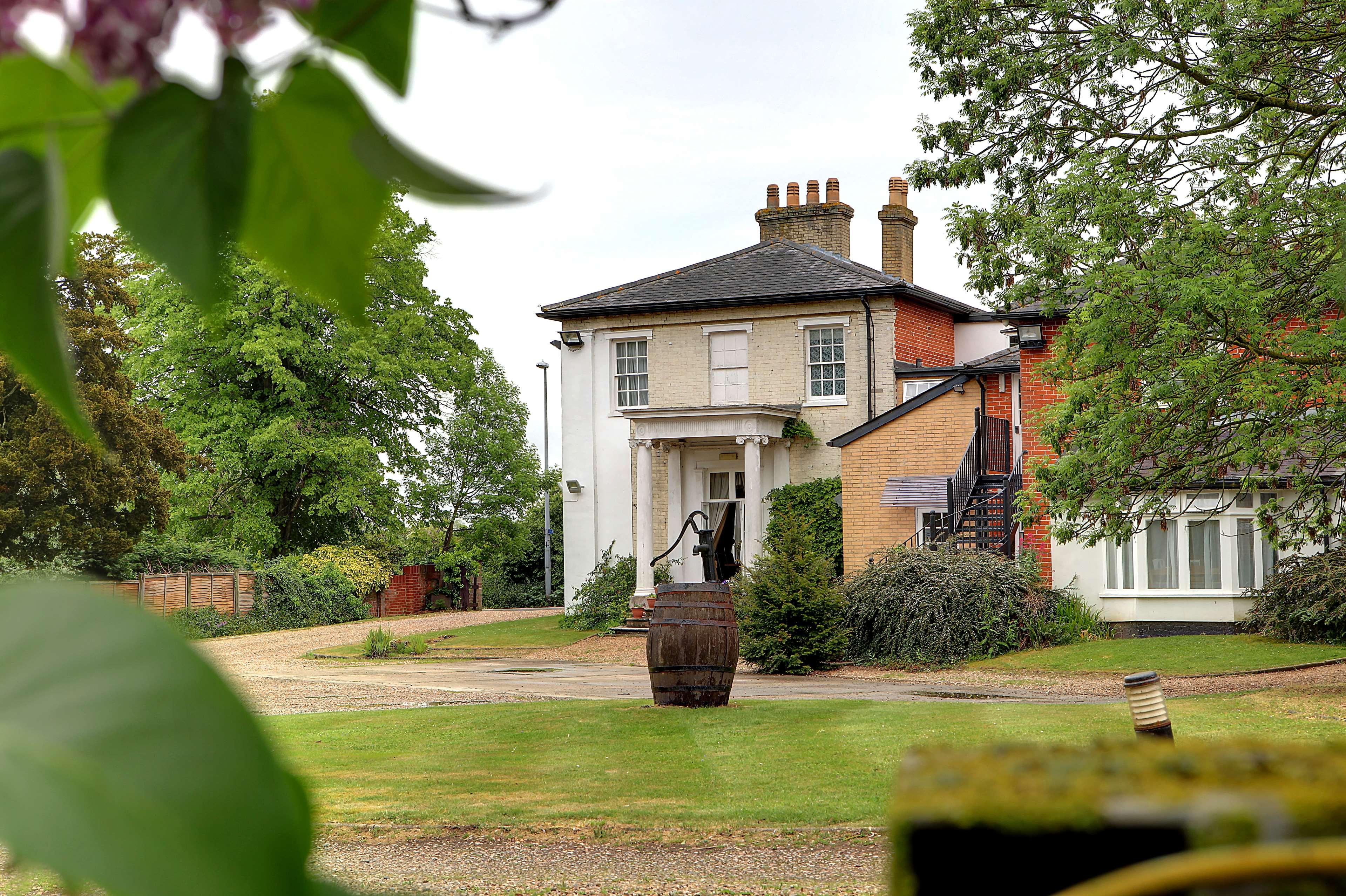 Фото The Gatehouse Hotel